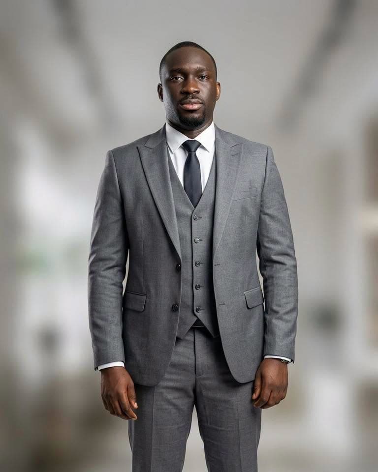 Mr Grey, instructor for The Secrets to Creating and Selling a Course Online